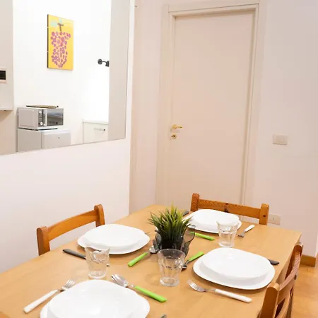 Are1 • Colonne San Lorenzo • Large • Apartment Milan